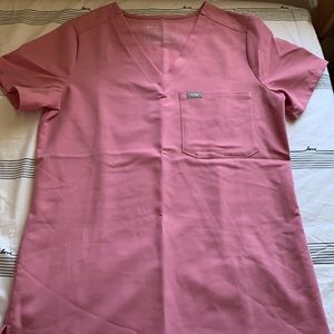 WearFIGS Scrubs - Chalk Pink Set